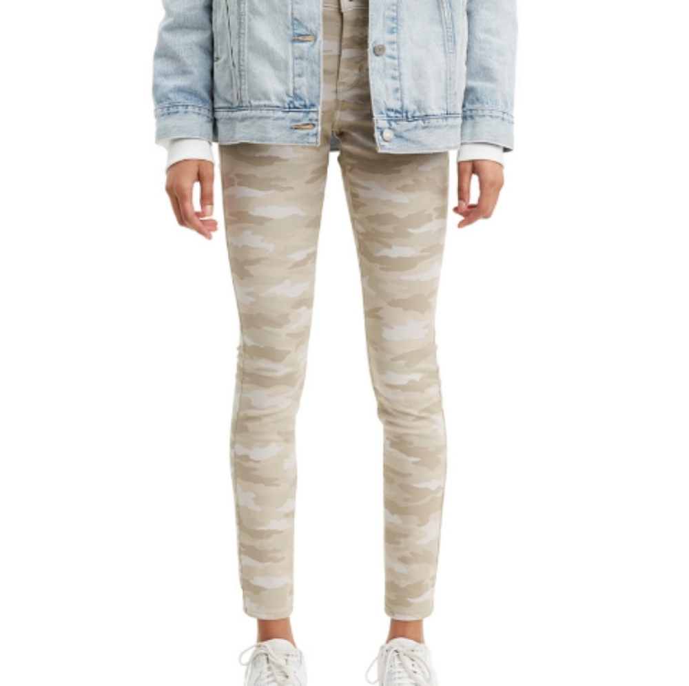 Women's 311 Levi's